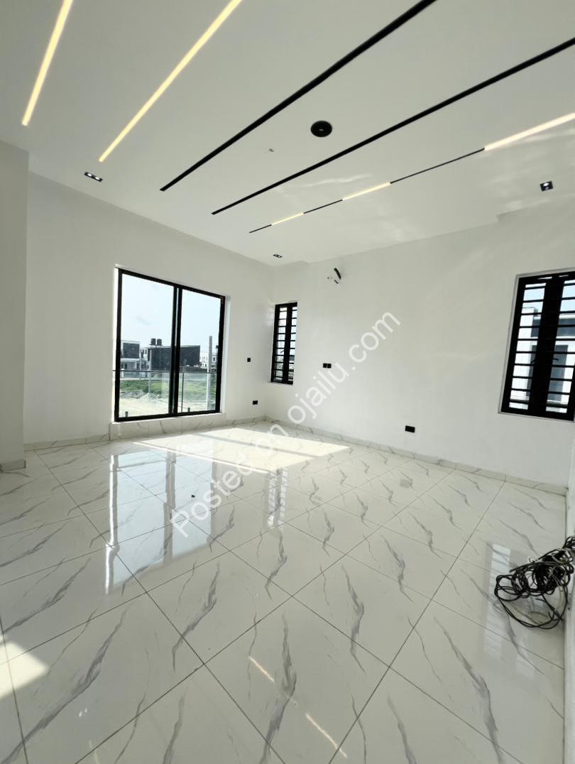 5-Bed Ajah Palace: Pool, BQ & Governor’s Consent