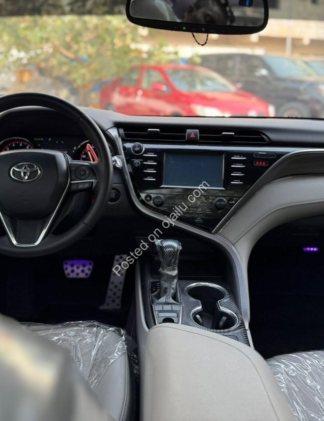 2018 Camry XSE: TRD Kits, Panoramic Roof, Keyless