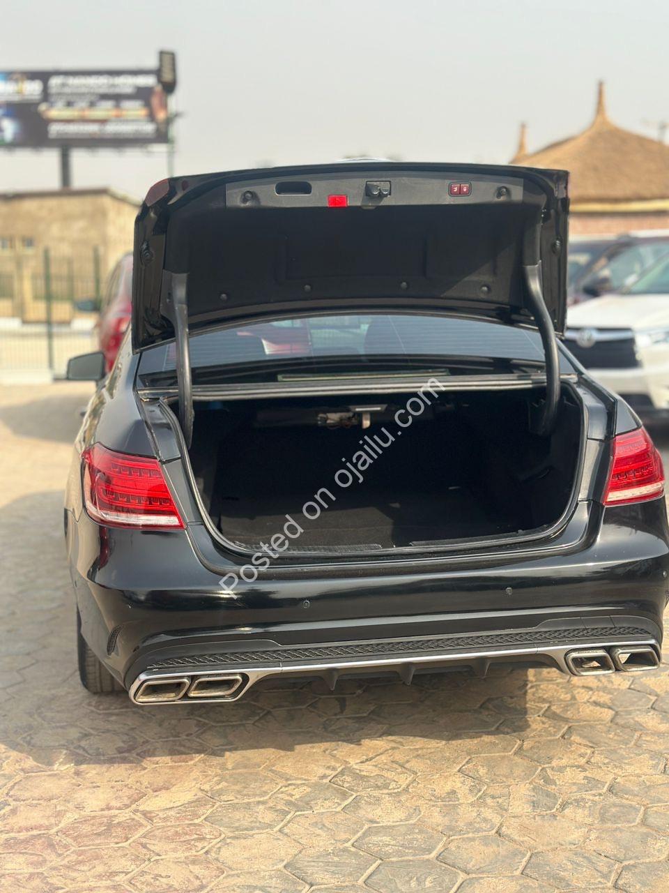 Luxury Redefined: 2010 Mercedes E350, ₦14M
