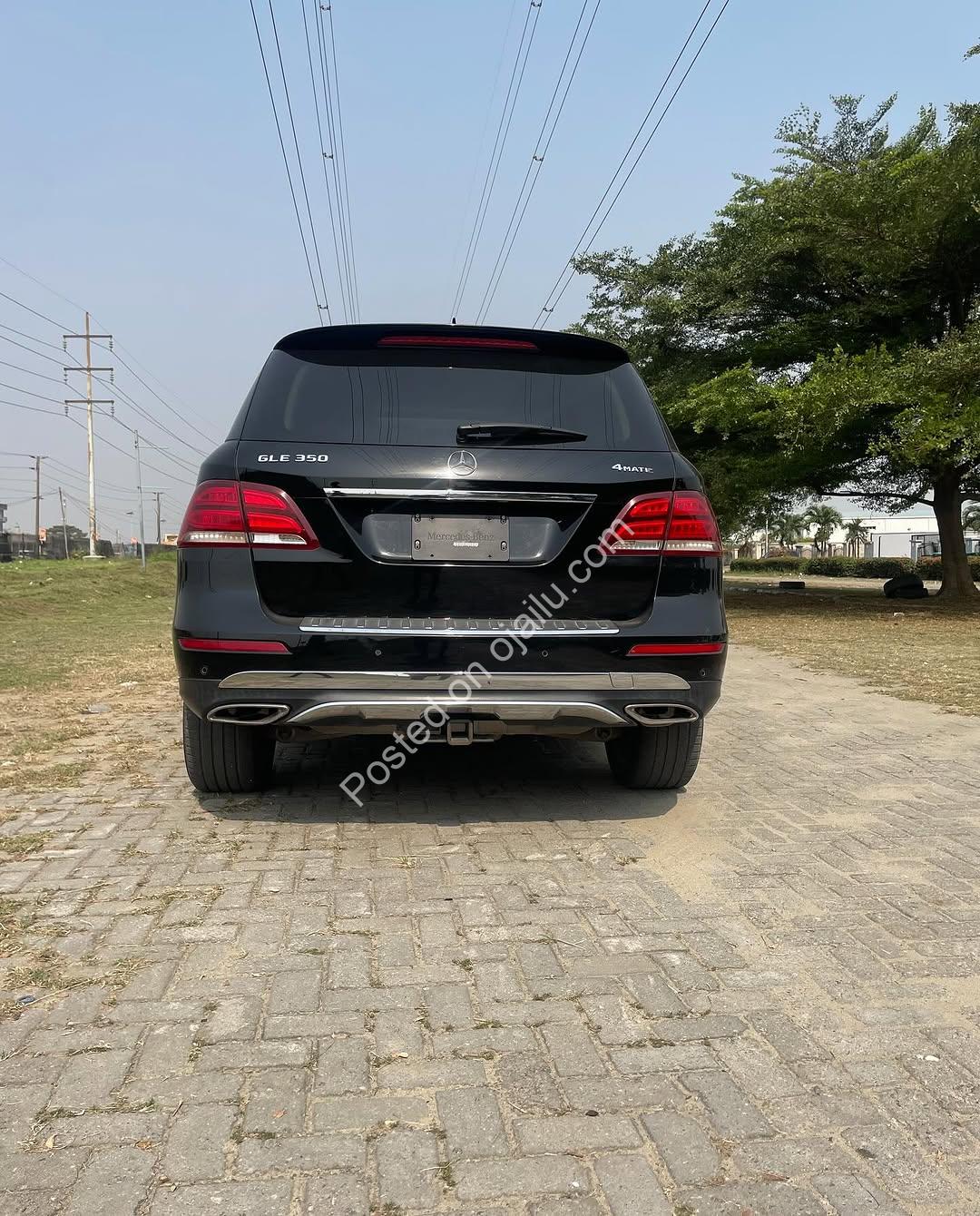 Luxury GLE350: Sunroof & 360 Camera