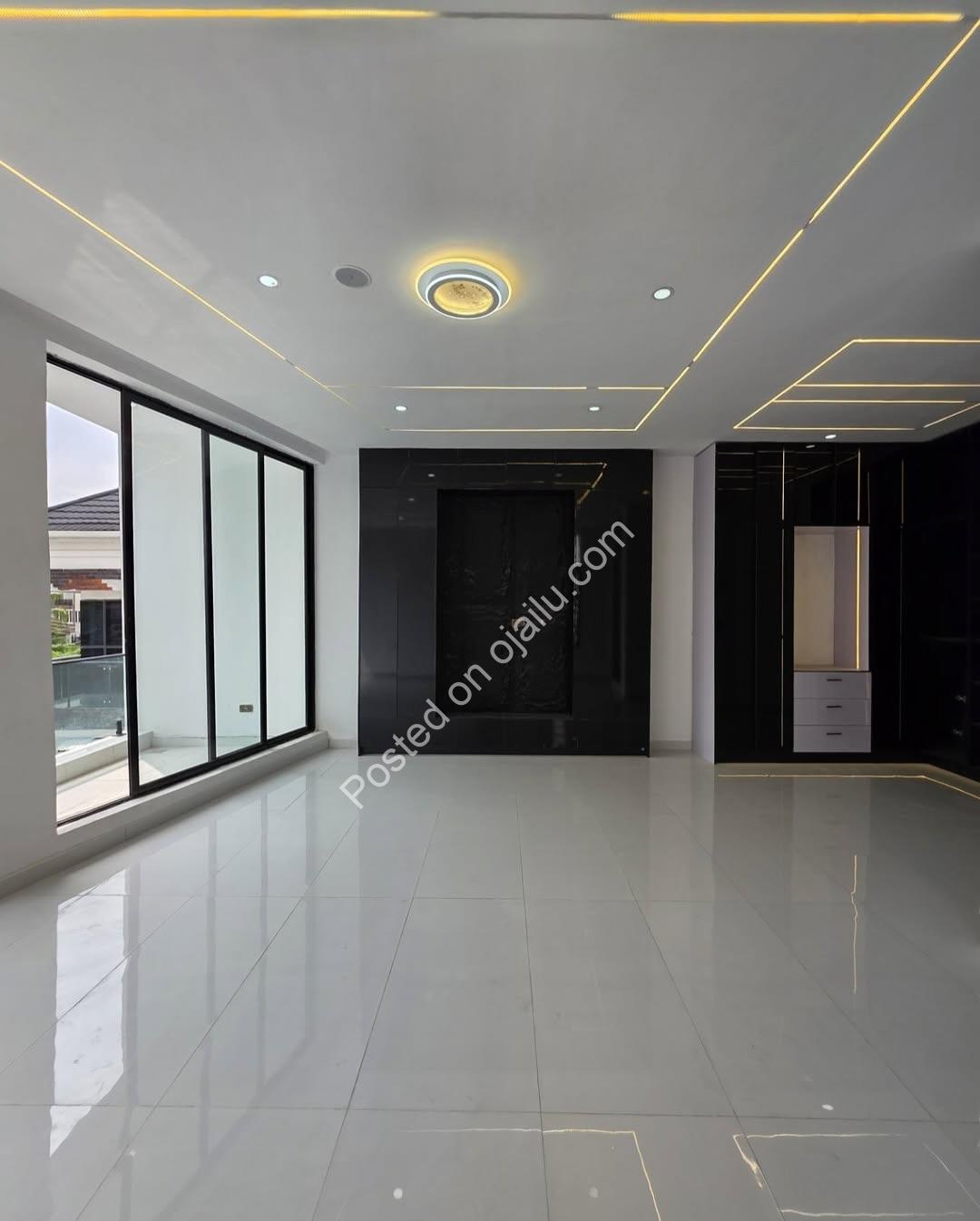 Lekki’s Ultimate 5-Bedroom Estate Masterpiece