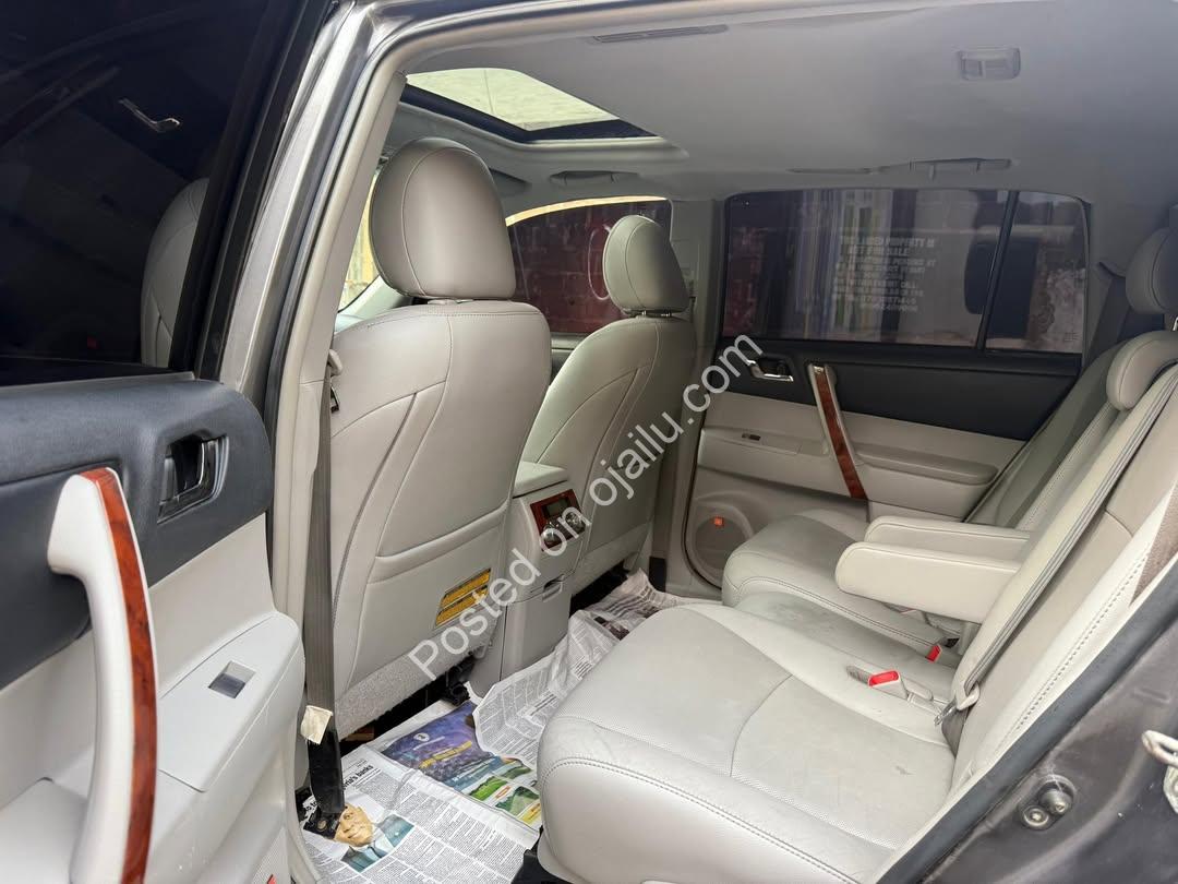 2013 US Highlander: Luxury SUV, 16M Naira Deal