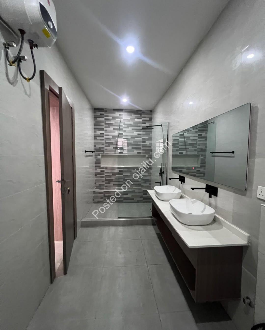 Lekki Phase 1 Gem: 3-Bed Ensuite Apartment with BQ & Gym