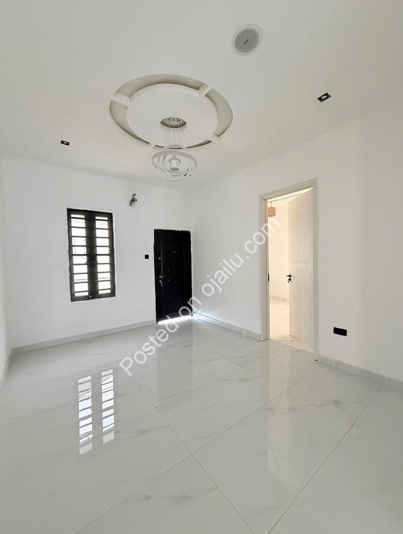 Stunning 5-Bedroom Haven in Prime Ikota