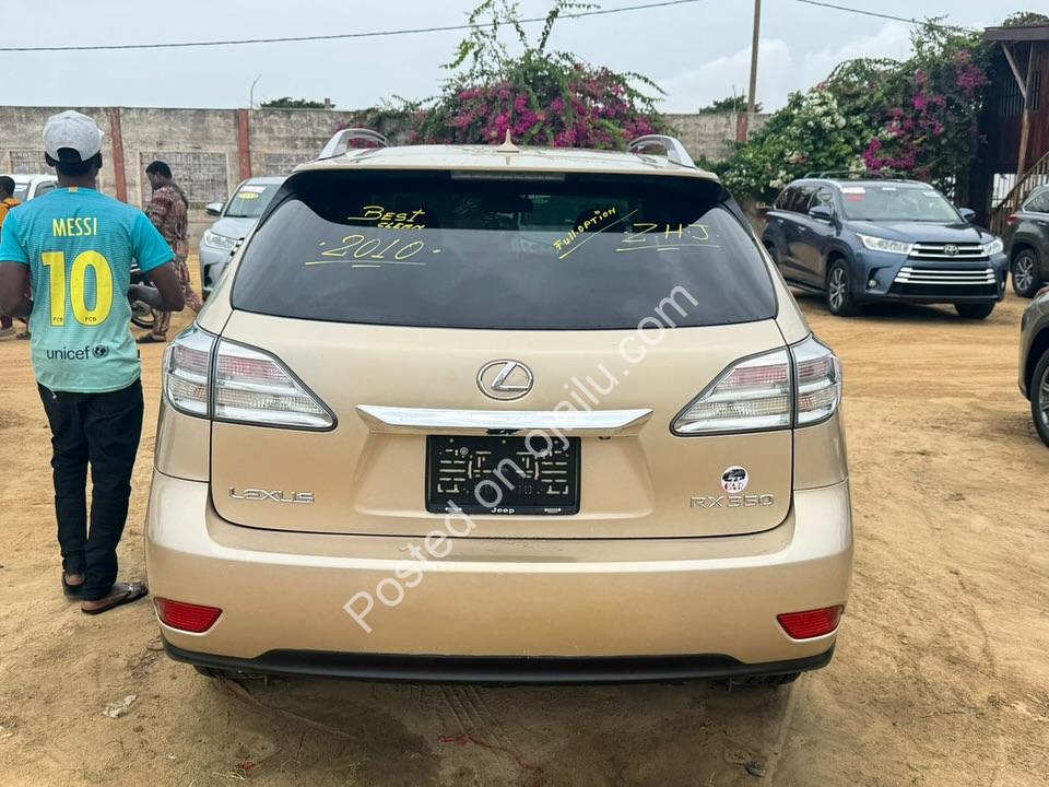 Luxury Lexus RX350: Low Miles, High Vibes!