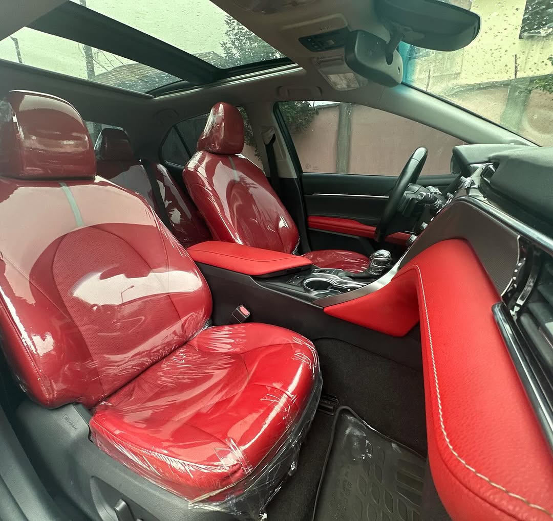 Unleash V6 Power: 2019 Toyota Camry XSE