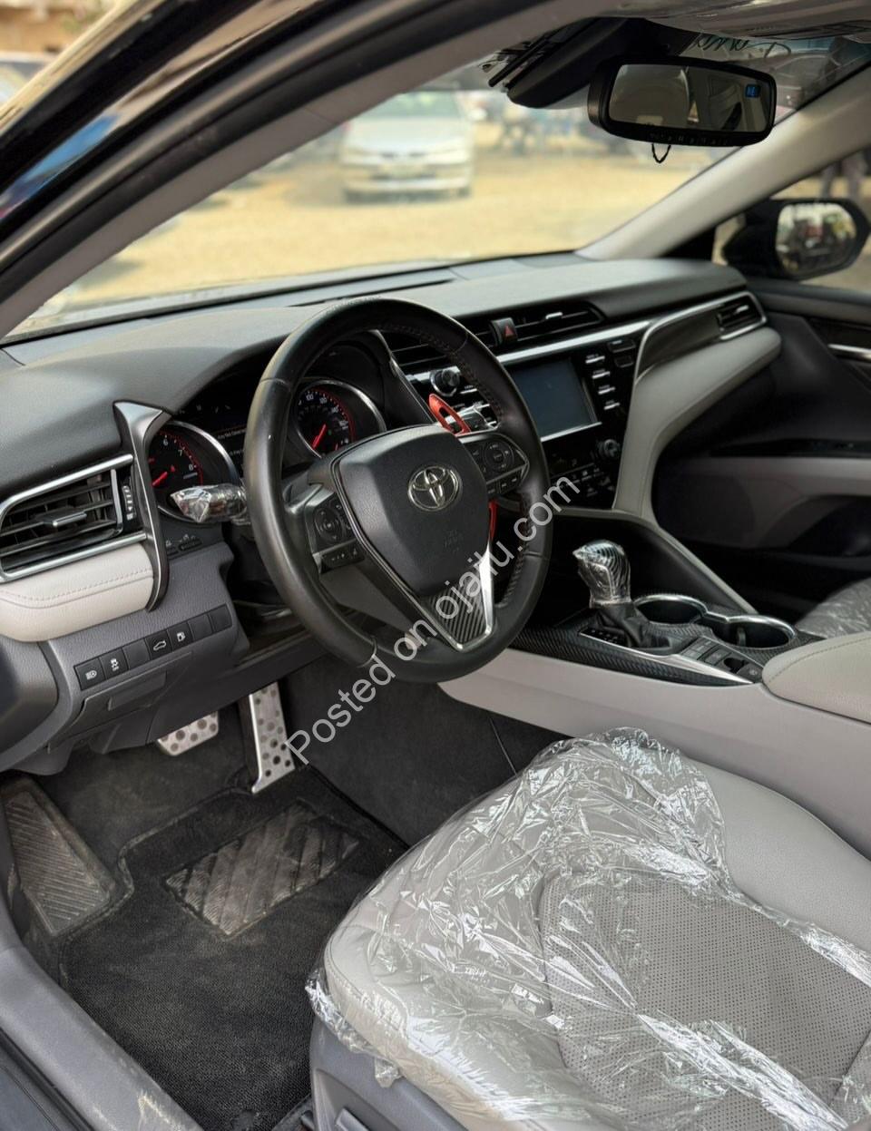 2018 Camry XSE: TRD Kits, Panoramic Roof, Keyless