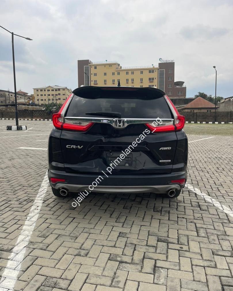 2018 Honda CR-V: Spacious, Efficient & Immaculate