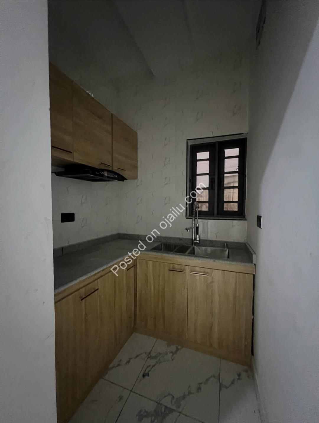 Lekki’s Newest Gem: 1BR with BQ & Panoramic Views