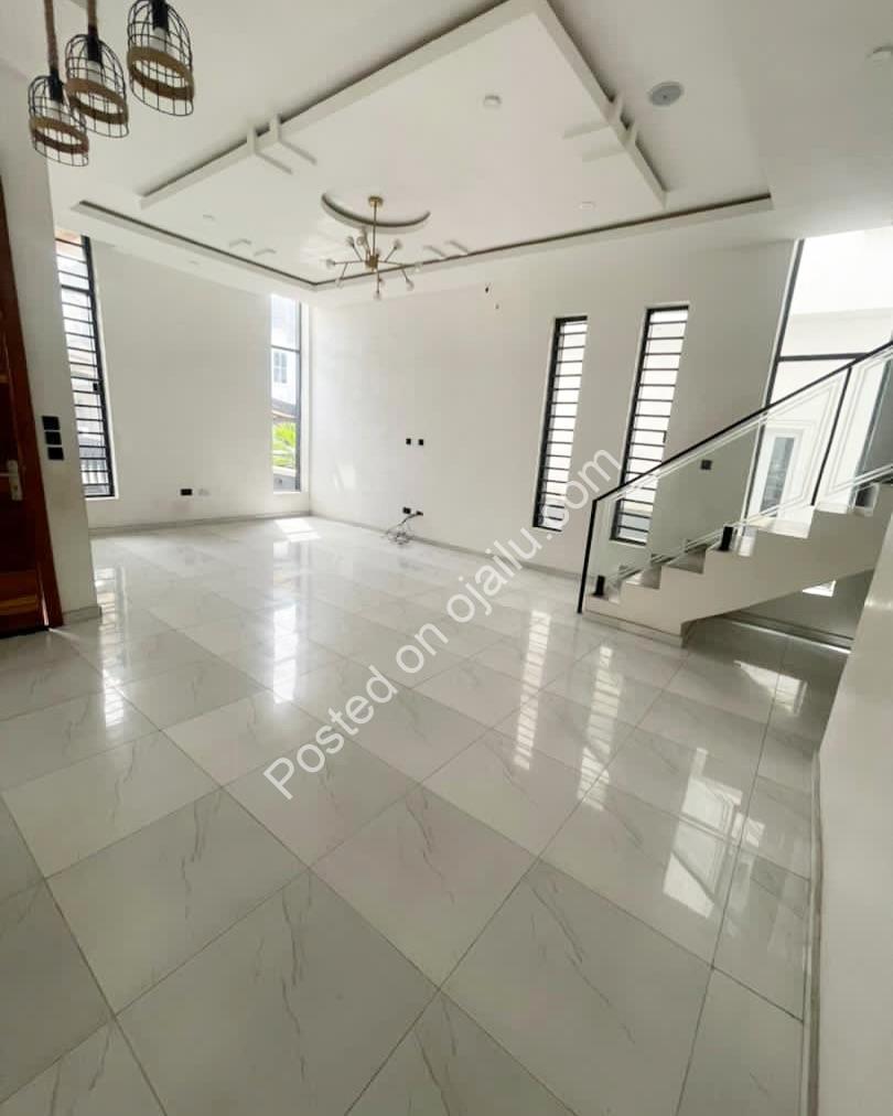 2025 Camry Hybrid: Luxury Tech Meets Eco-Smart Power