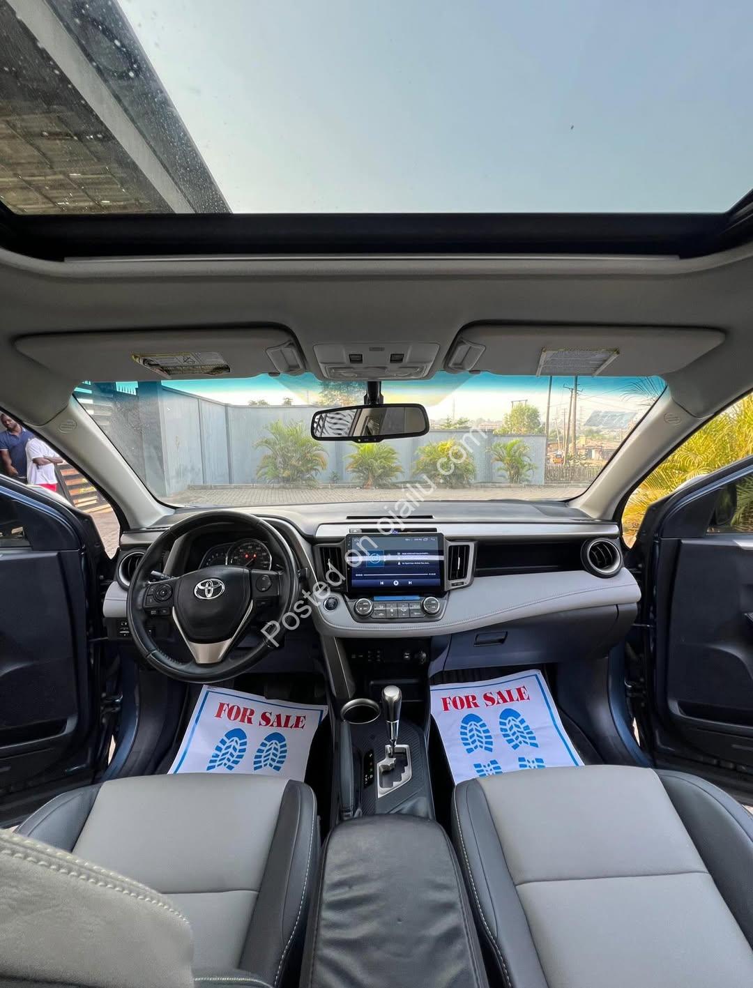 Luxury RAV4: Low Miles, Sunroof, Leather