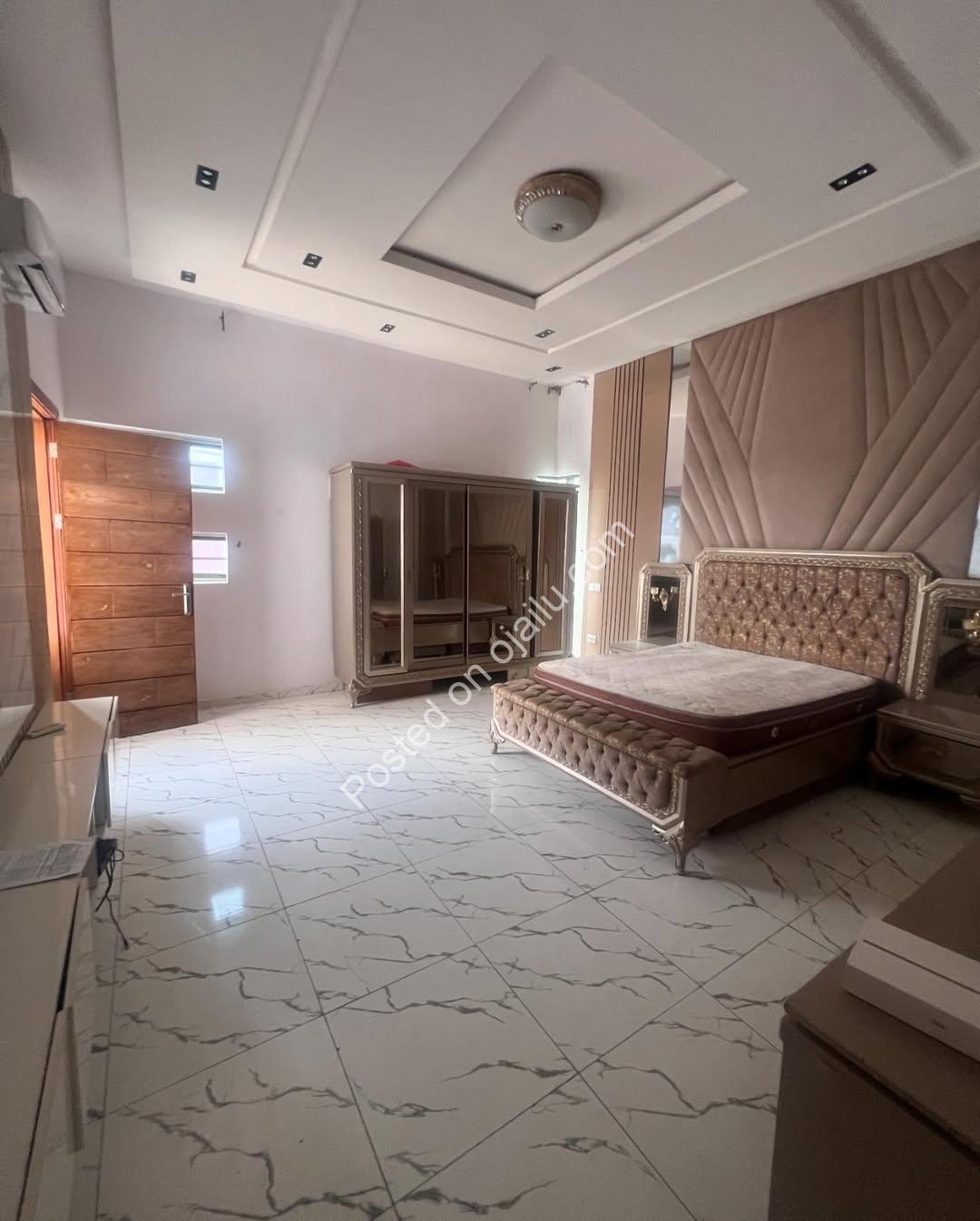 5-Bed Ensuite Duplex in Lekki: Your Dream Home Awaits