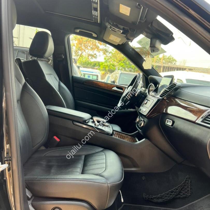 Command the Road in Luxury: 2017 GLS 450