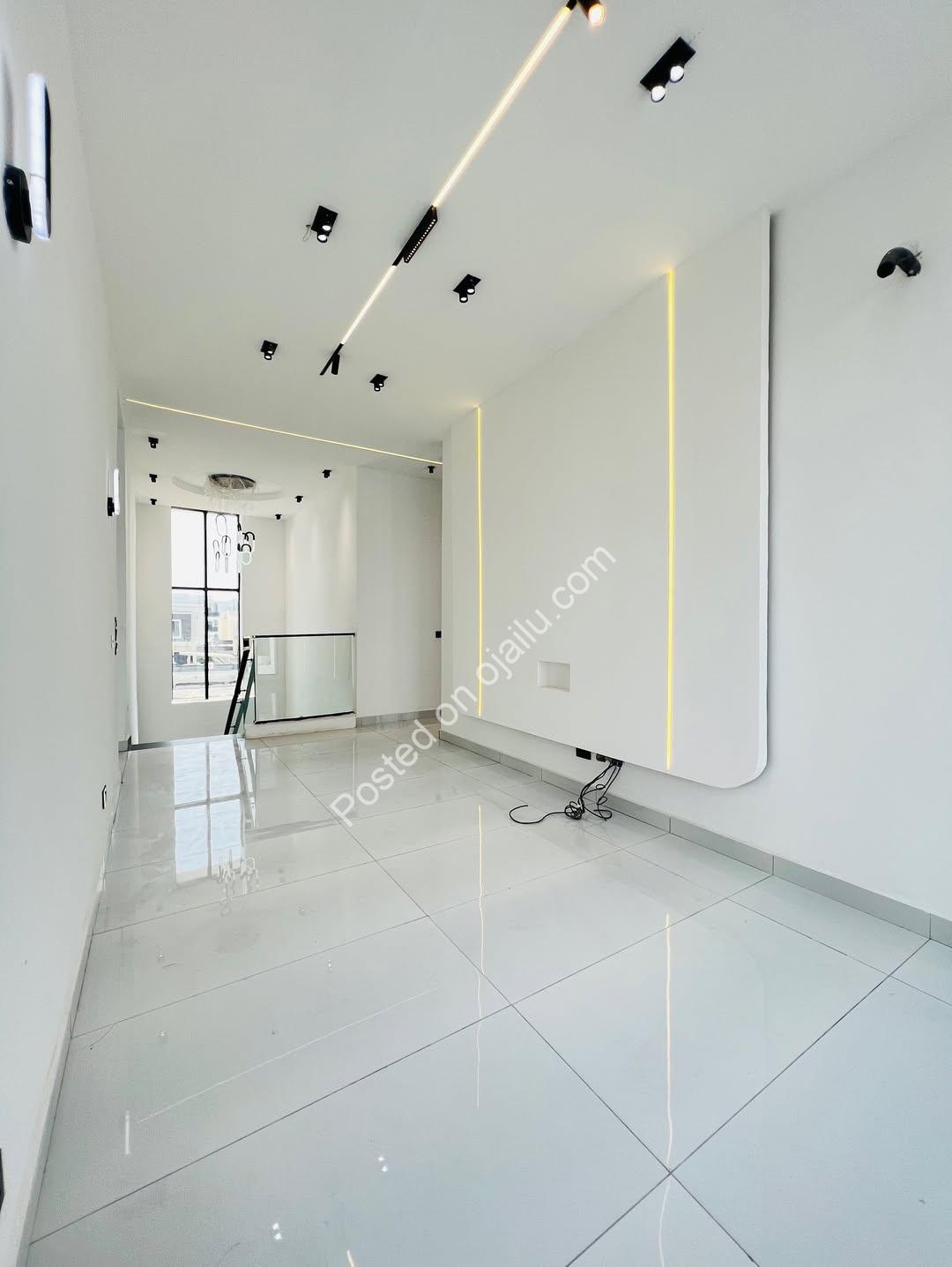 Lekki’s Ultimate 5-Bedroom Smart Family Sanctuary