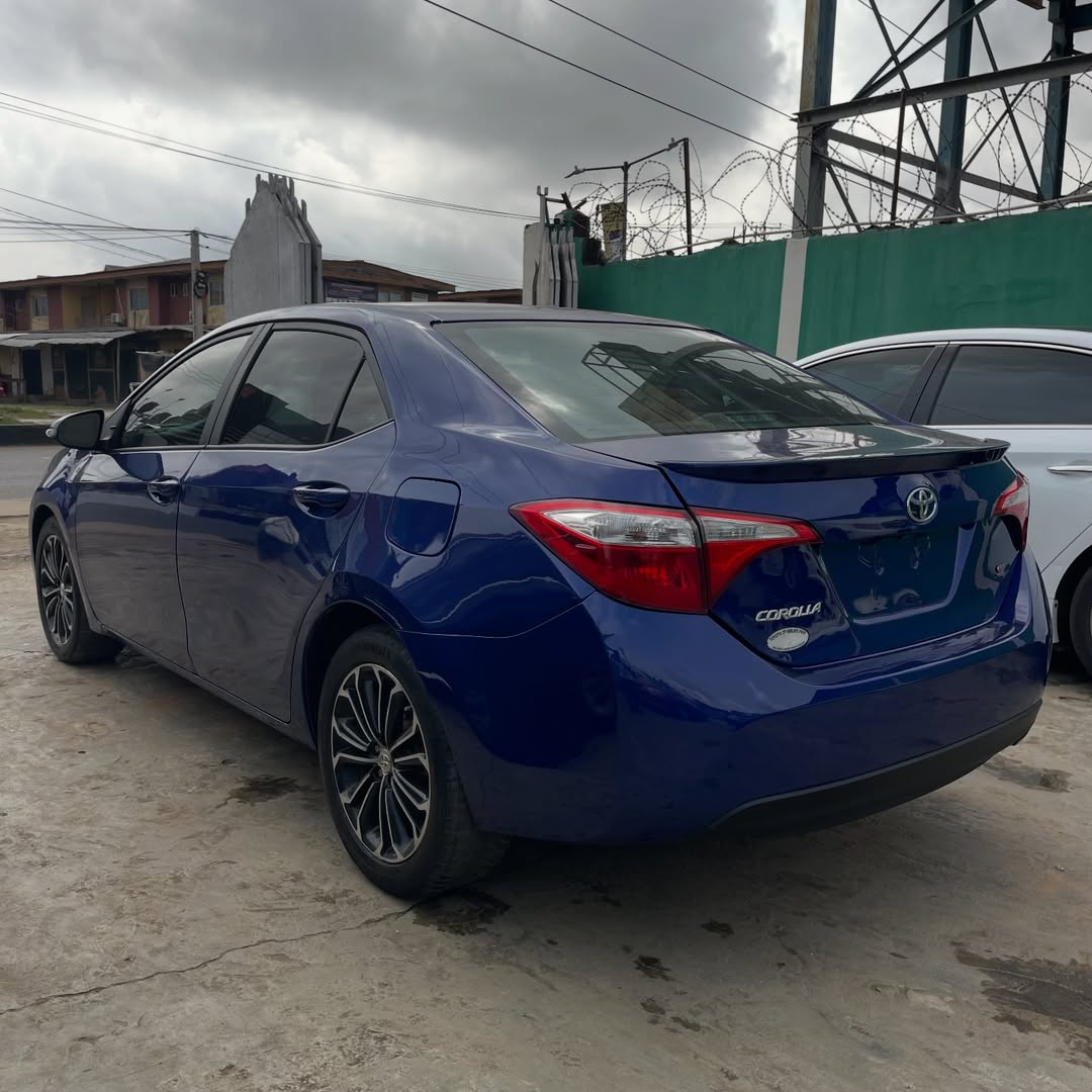 Flawless 2014 Corolla Sport: Clean & Ready