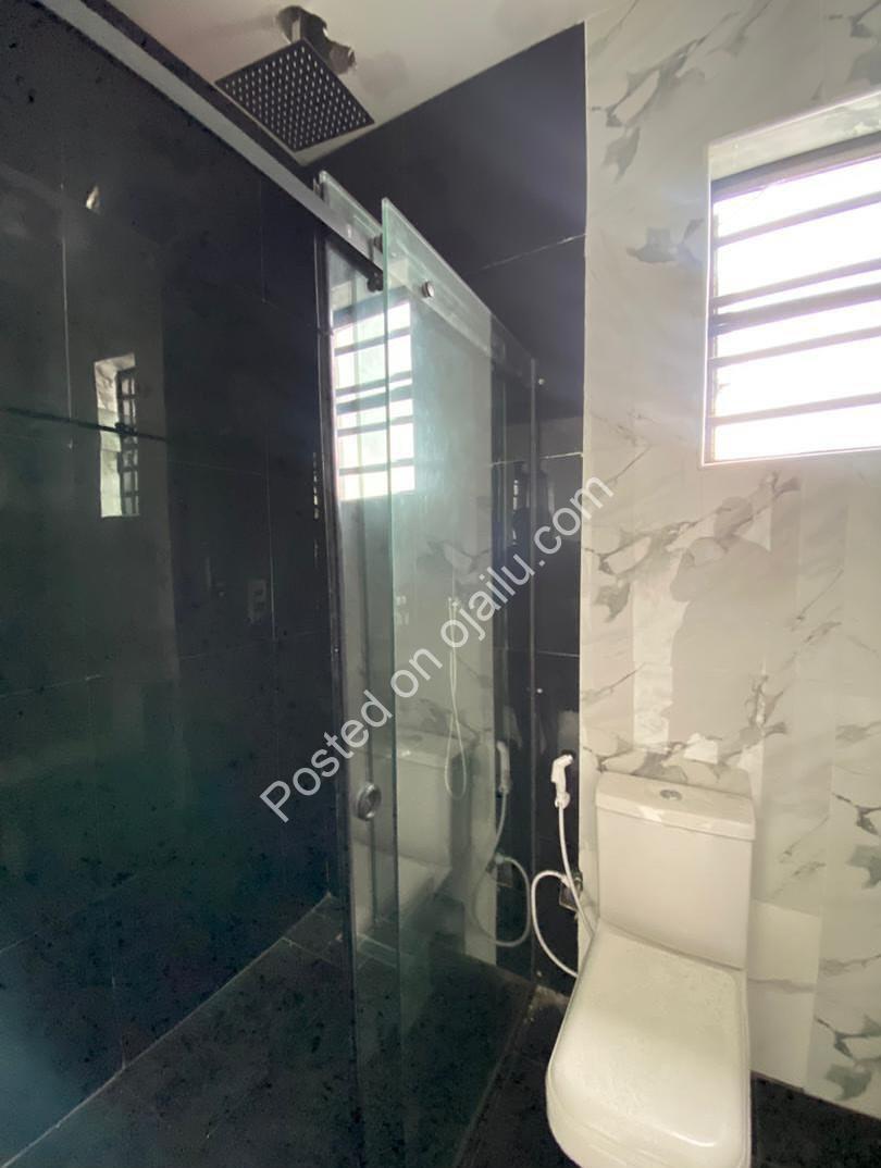 Lekki’s Finest: 4-Bedroom Duplex with BQ & Governors Consent