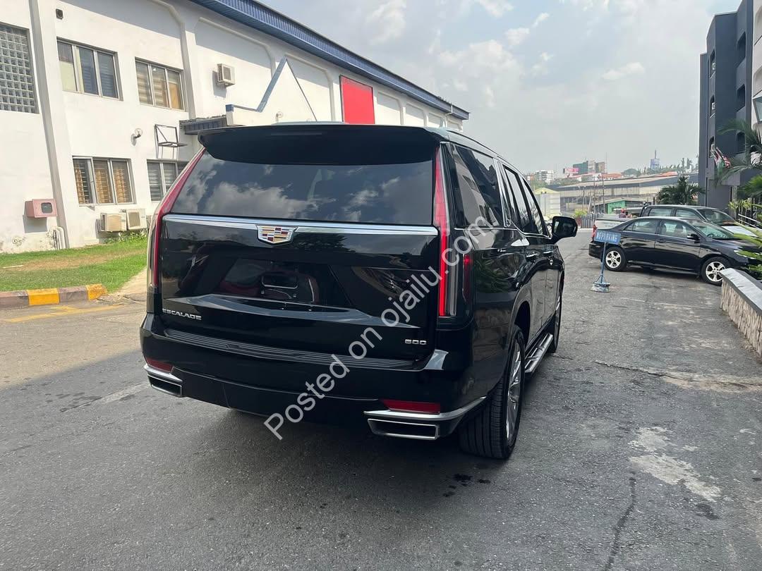 2023 Cadillac Escalade 600: Ultimate Luxury, Ready to Drive