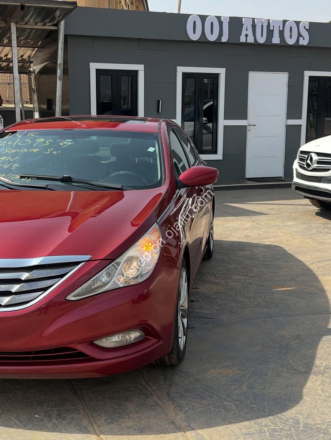 2013 Hyundai Sonata: Open Roof Luxury for N11M