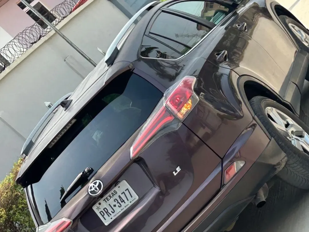 2017 Toyota RAV-4: Flawless Import, AC Ice Cold