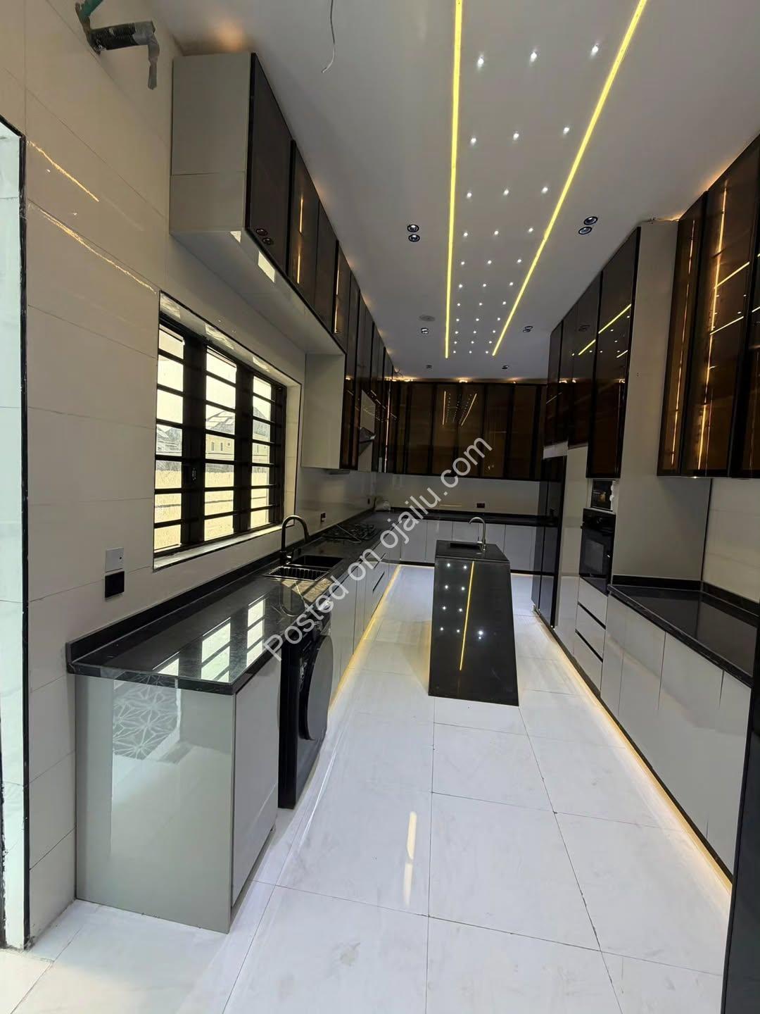 Dream Home with Pool in Prime Lekki