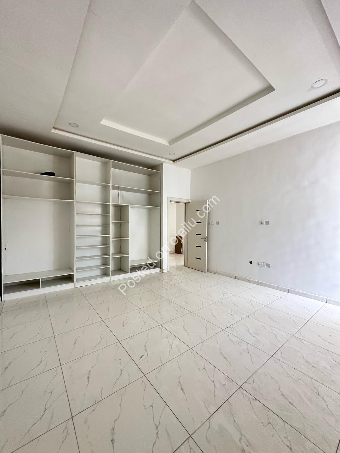 Lekki’s Finest: En-Suite Terrace Duplexes with Smart Features