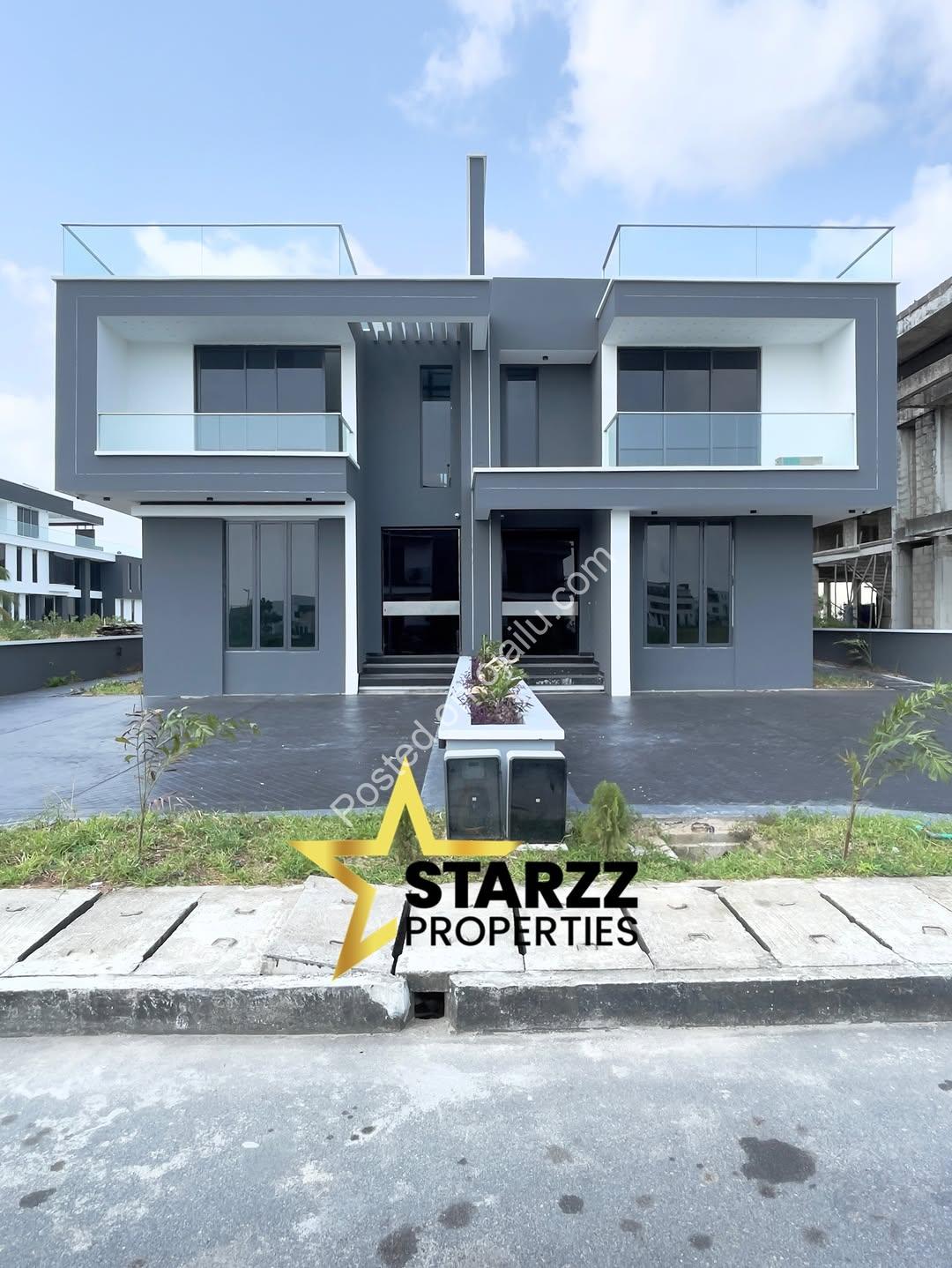 5-Bed Ikate Palace with Rooftop Oasis