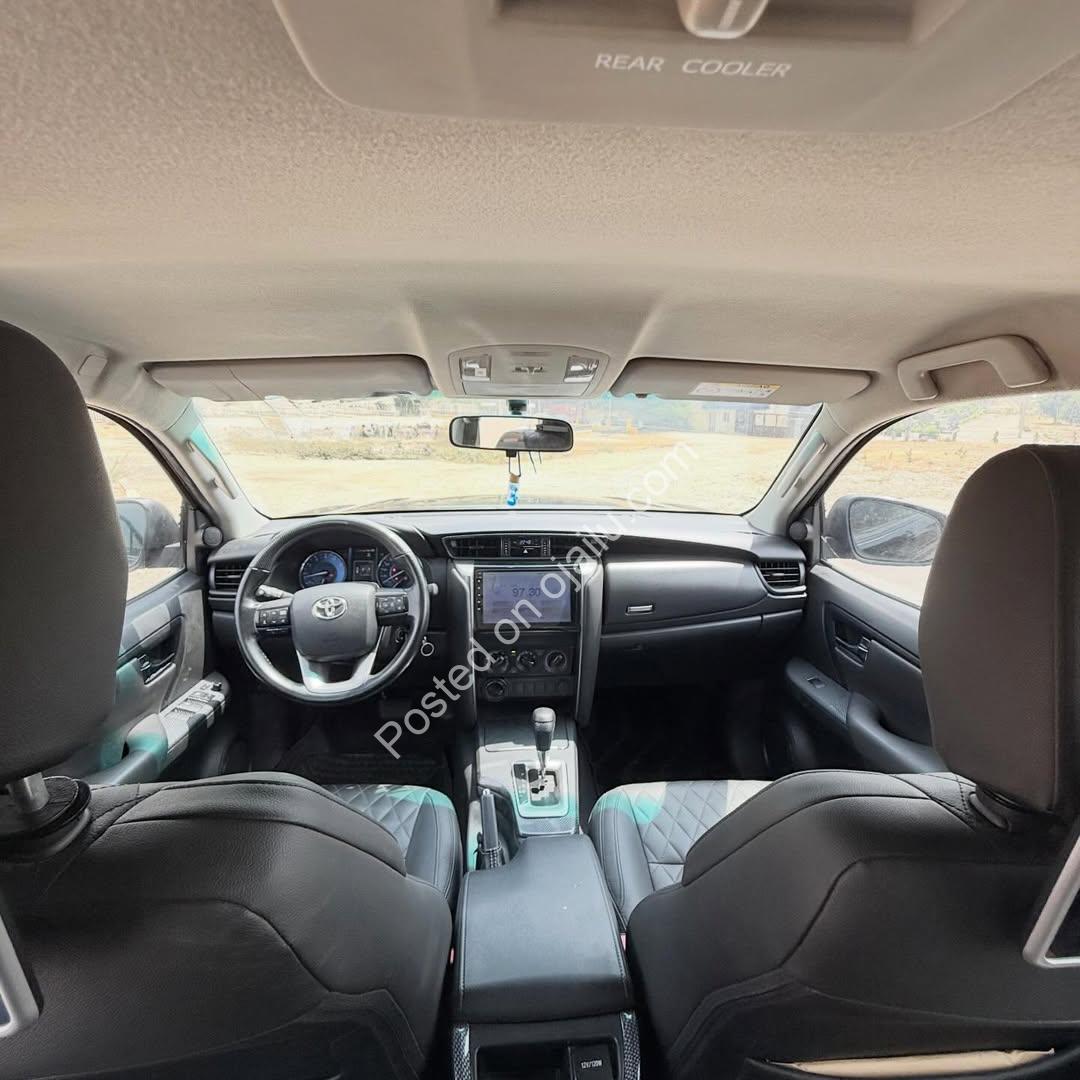 2022 Toyota Fortuner: Rugged Luxury, Ready to Roll