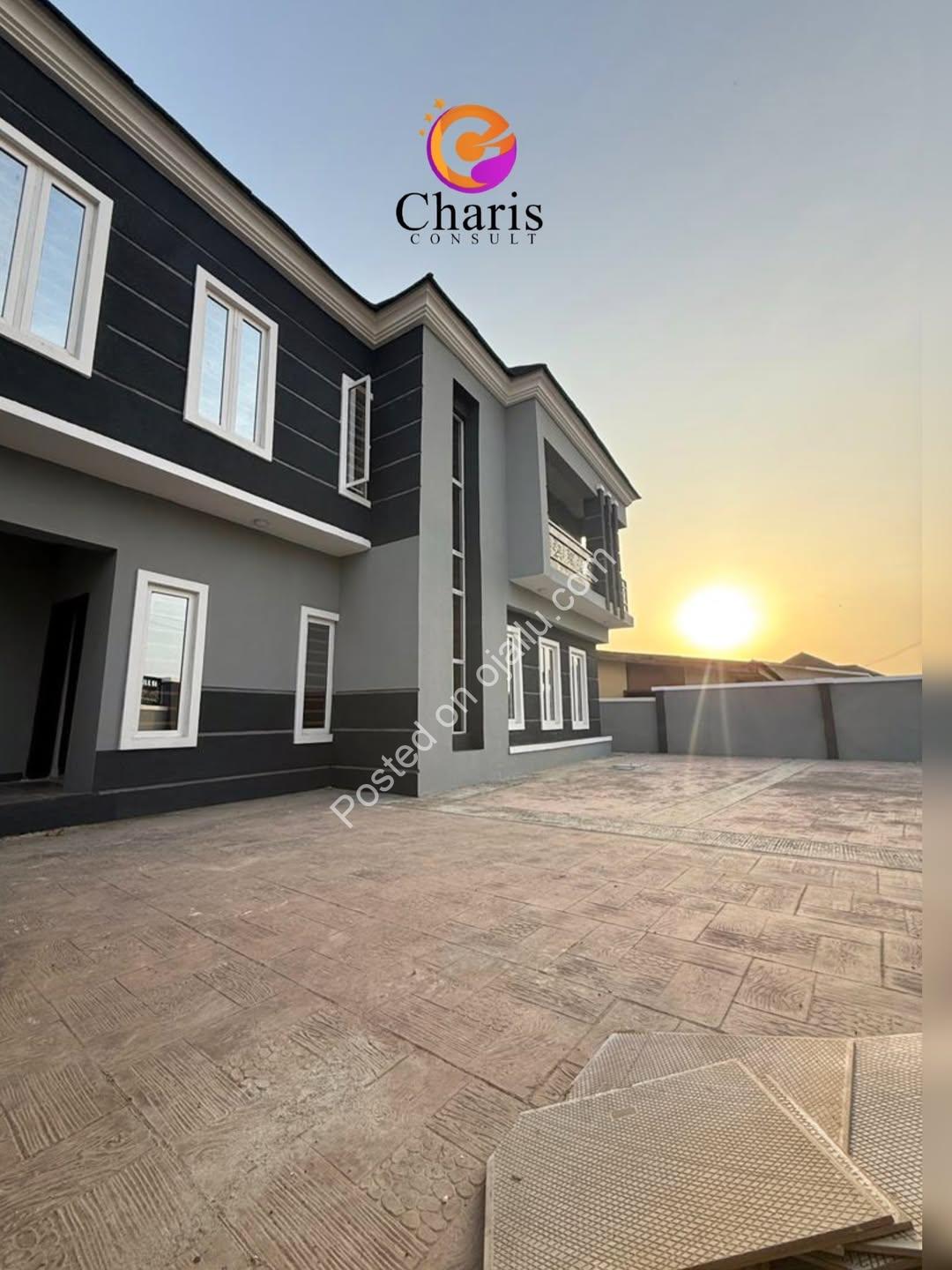 Grand 5-Bed Duplex with BQ in Prime Ibadan Estate