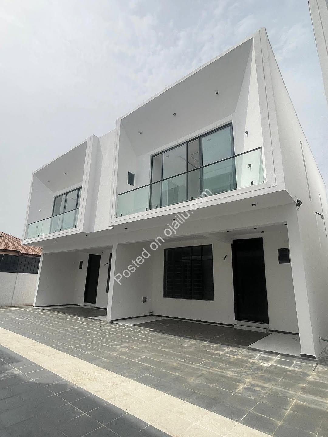 Exquisite 4-Bedroom Haven in Serene Ikota Estate