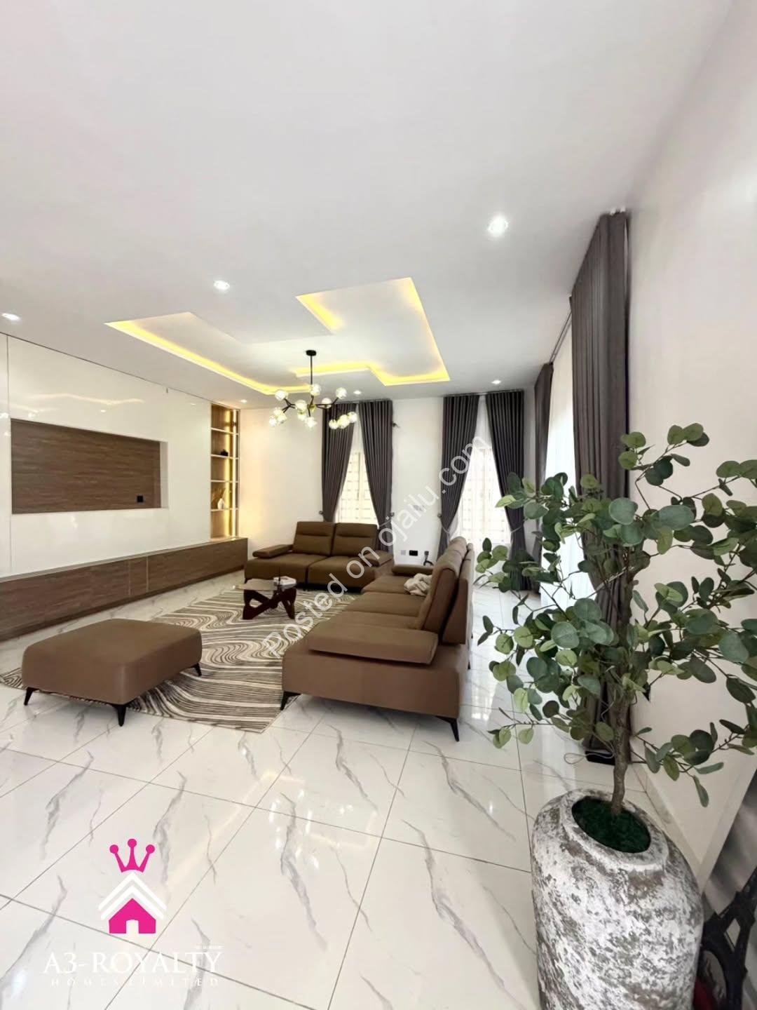 Jumbo Payment Plan! Spacious Detached Duplex in Lekki