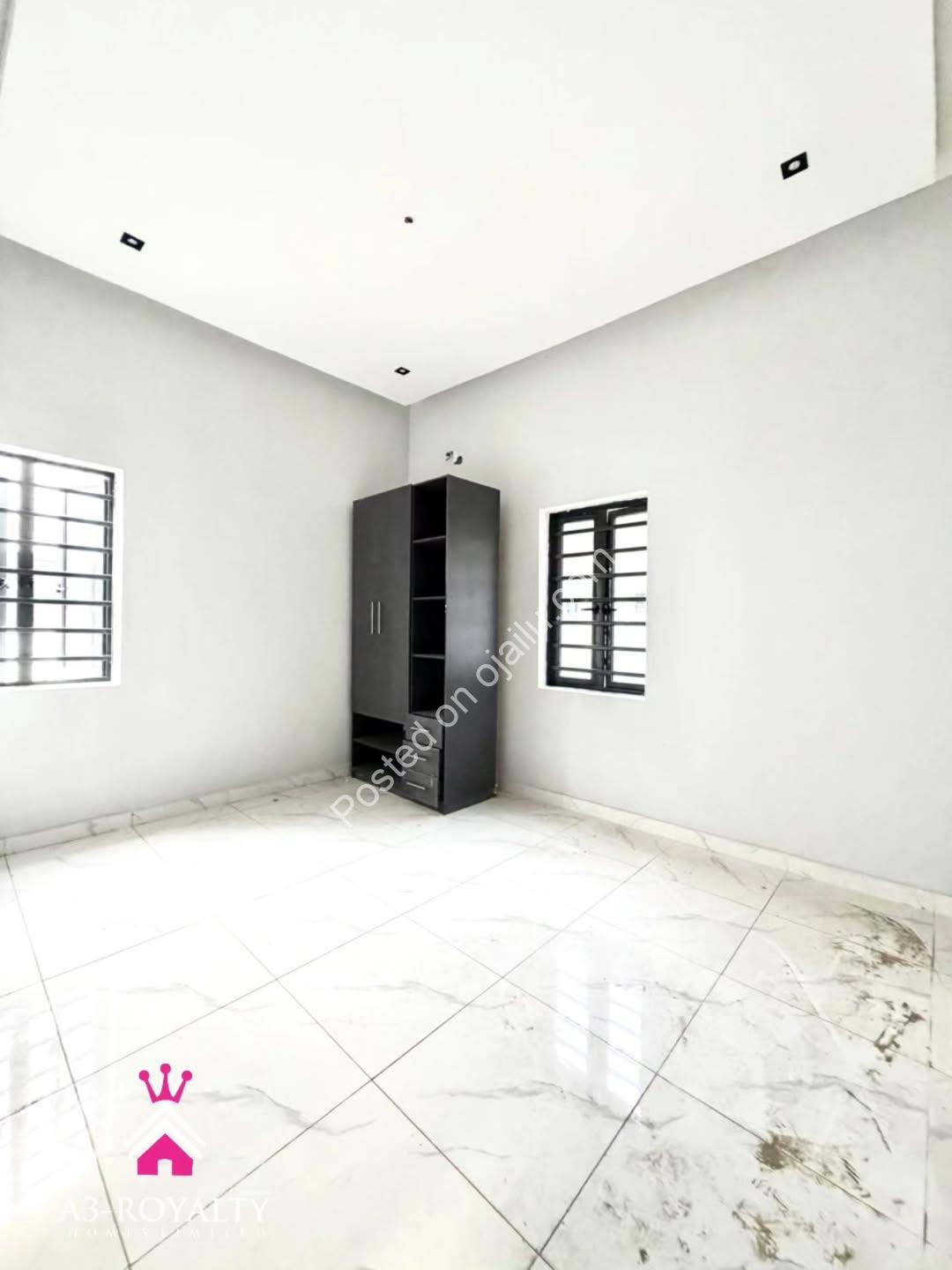 Modern Abraham Adesanya Estate: Your Dream Home Awaits