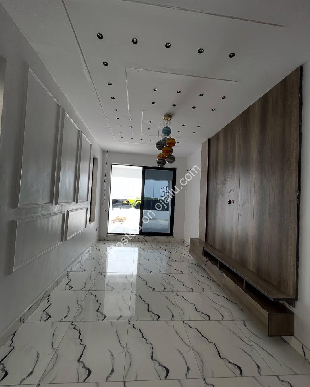 Exclusive 5-Bedroom Duplex with Pool & Jacuzzi in Ikota