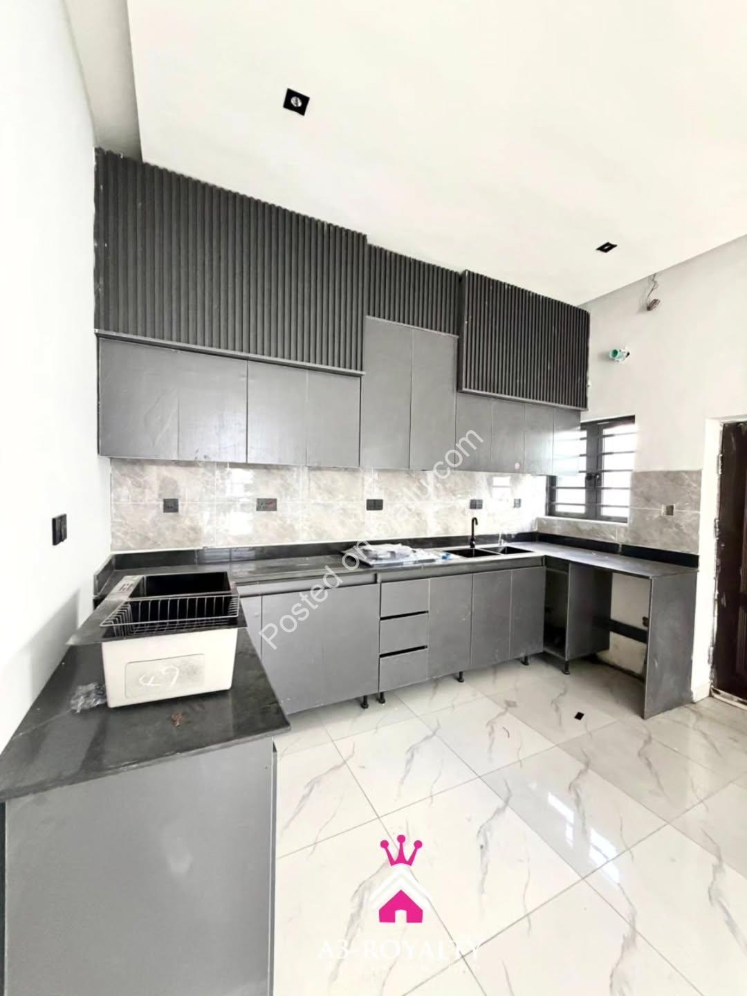 Modern Abraham Adesanya Estate: Your Dream Home Awaits