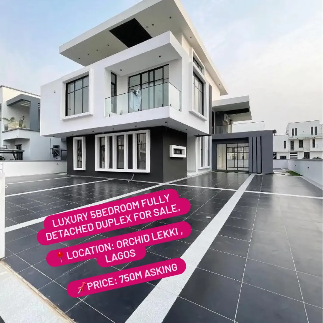 Lekki’s Ultimate 5-Bedroom Estate with Pool & Cinema
