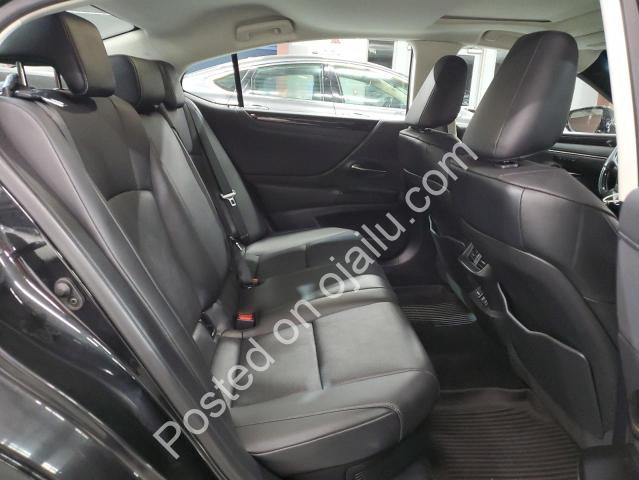 Luxury V8 Range Rover: Imported & Ready