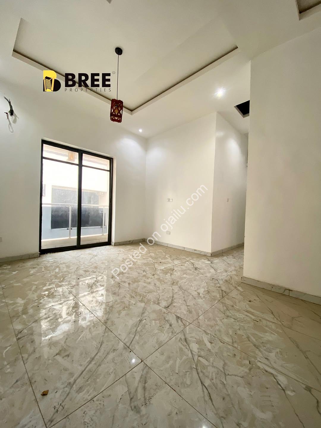 Majestic 5-Bed Ensuite Home with BQ in Ajah