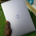 Powerful Dell i7 Laptop: Lightning Speed & Epic Battery Life