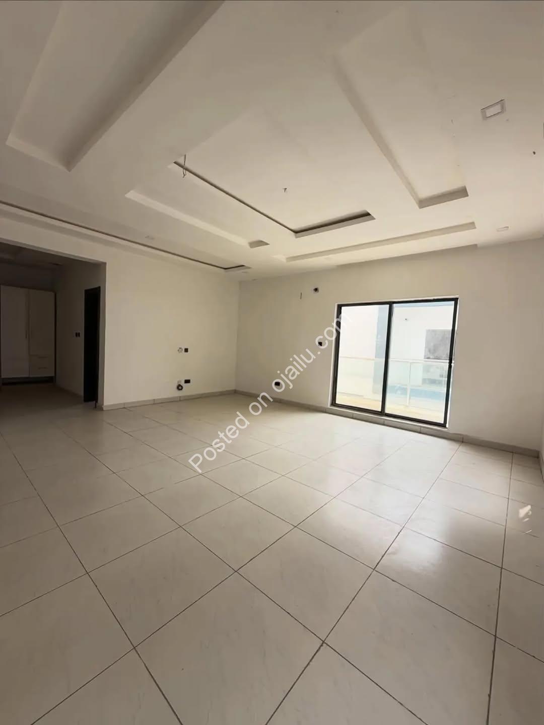 Exquisite 5-Bedroom Haven in Orchid Lekki