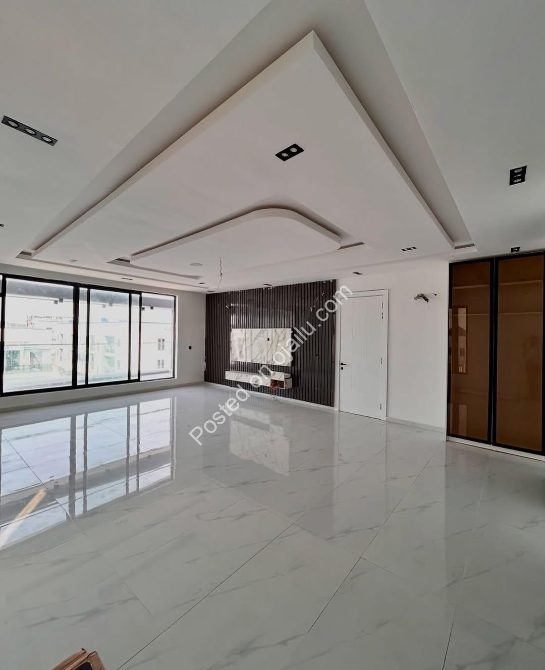 Dream Home with Pool, Cinema & Rooftop Terrace