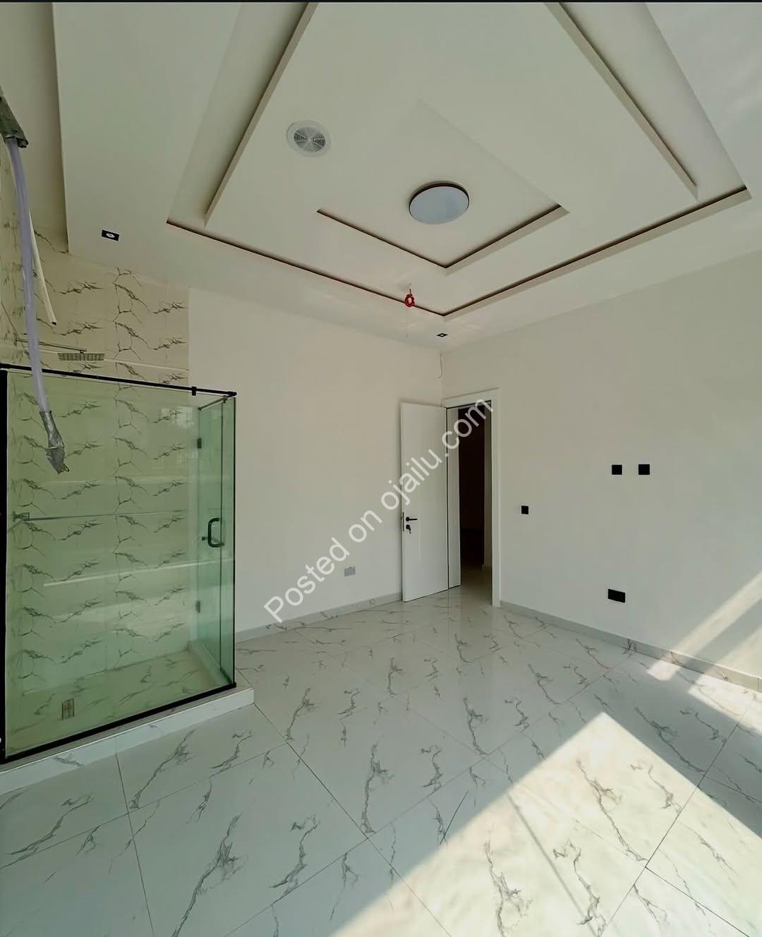 Dream Home with Pool, Cinema & Rooftop Terrace