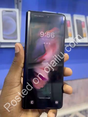 Unfold Innovation: Samsung Fold 3, Premium & Ready