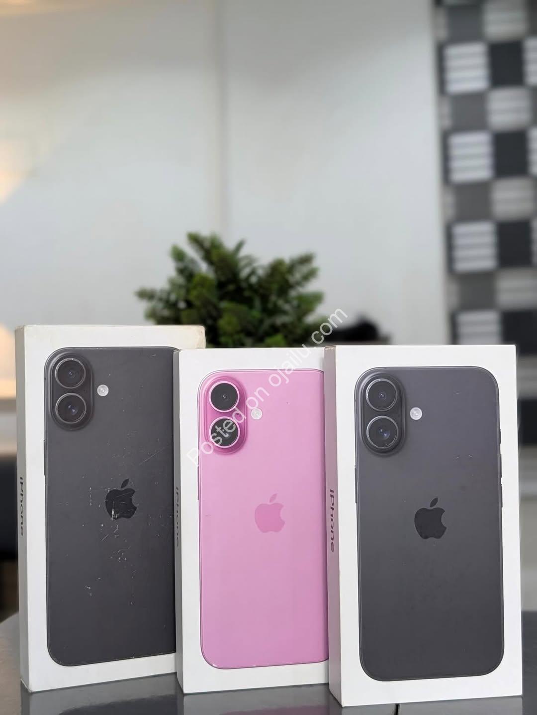 Unlocked iPhone 16 | 128GB Esim | Black & Pink Ready