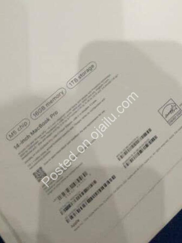 Unleash Power: 2025 MacBook Pro M5, 1TB, Space Black