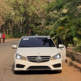 Luxury 2014 Mercedes E350: Panoramic Roof & Keyless Entry