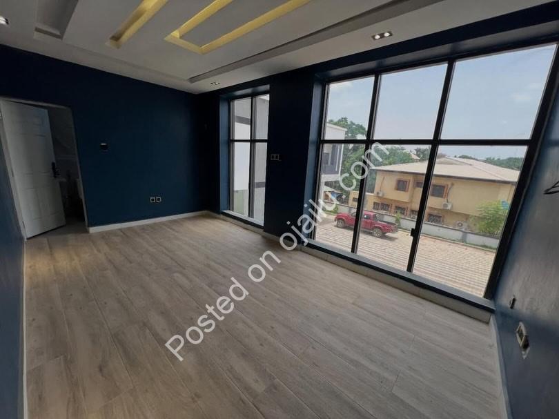 Exquisite 4-Bed Terrace Duplex in Serene Wuye