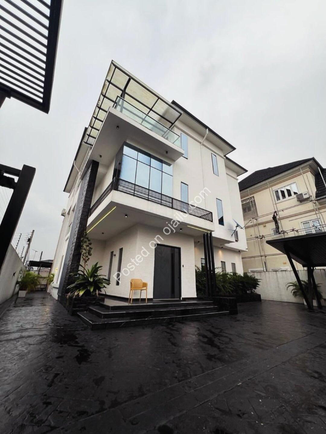 Smart Triplex Masterpiece in Prestigious New GRA