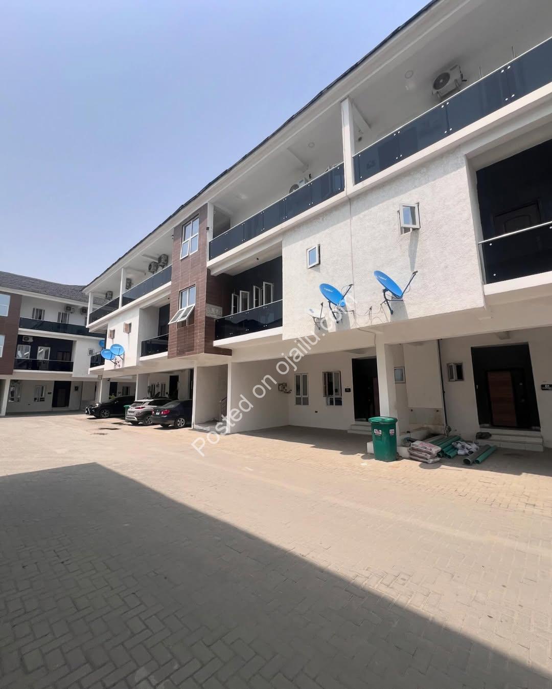 Spacious 3-Bed Terrace Duplex with BQ in Prime Ikate, Lekki
