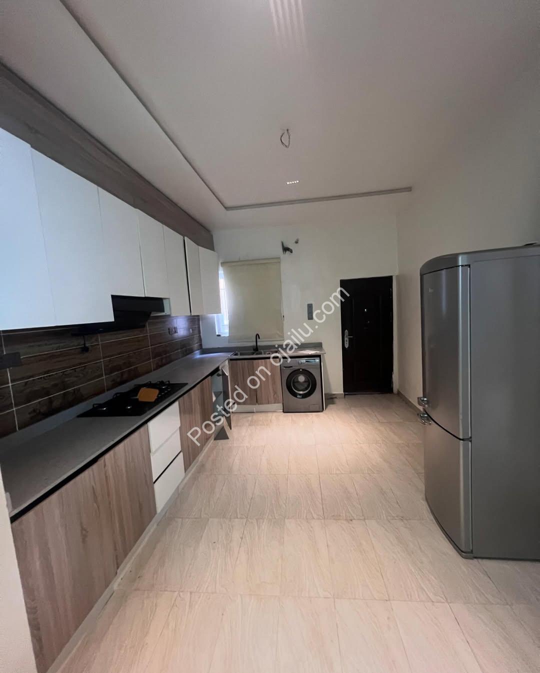 Spacious 3-Bed Terrace Duplex with BQ in Prime Ikate, Lekki