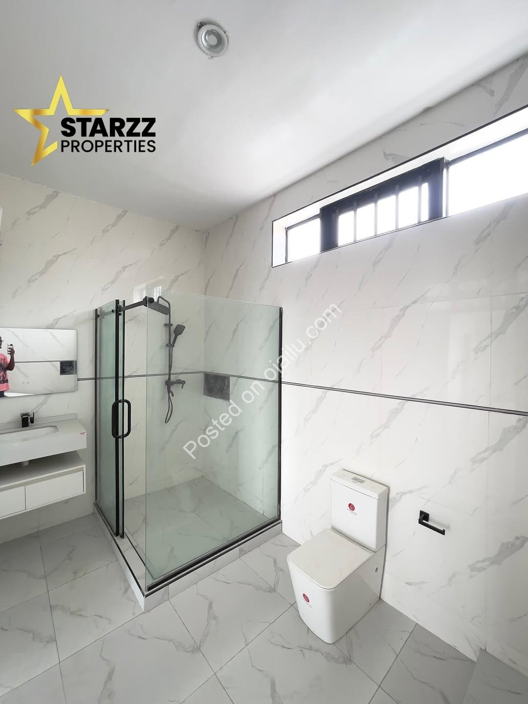 Brand New Chevron Haven: 4-Bed Ensuite Duplex with Luxury Finishes