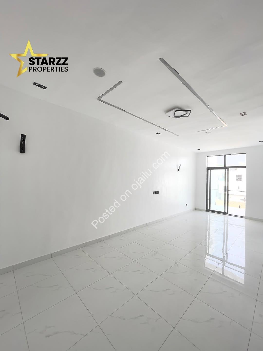 Brand New Chevron Haven: 4-Bed Ensuite Duplex with Luxury Finishes